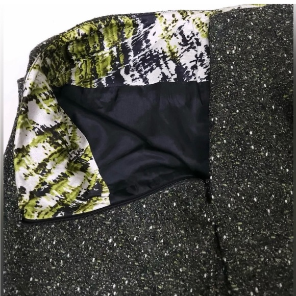 Per Se wool/silk tweed skirt. Size 2 - Picture 2 of 2